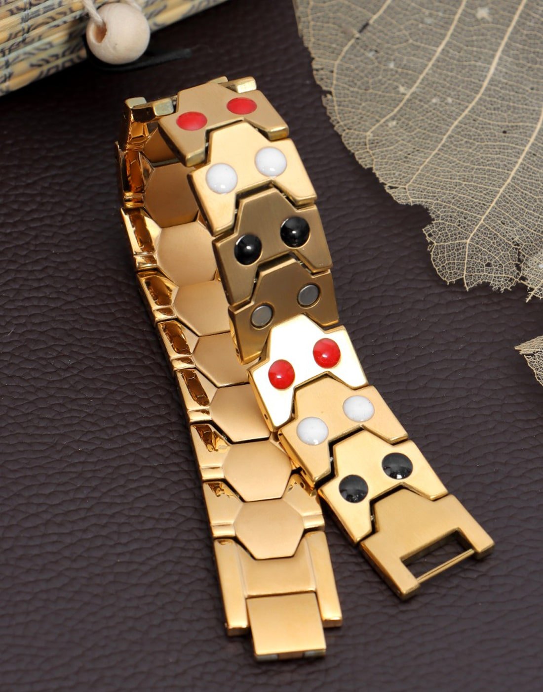 Bio Magnetic Bracelet in Gold-Plated Stainless Steel image 5