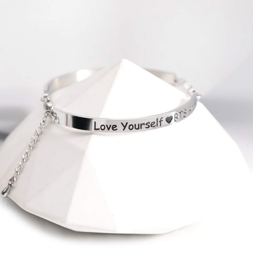 Silver-Plated Dual Heart Bracelet with Crystals image 3