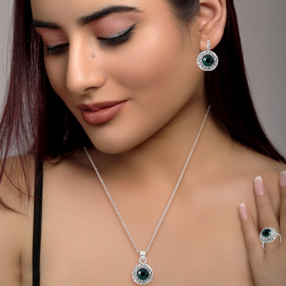 Gold-Plated Green CrystaL Cubic Zirconia Jewellery Set image 3