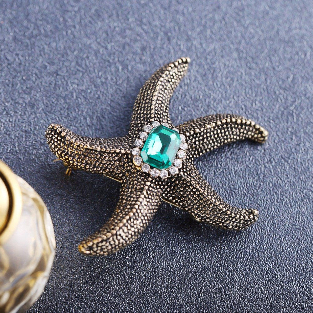 Oxidised Gold Green Crystal Star Fish Brooch image 0