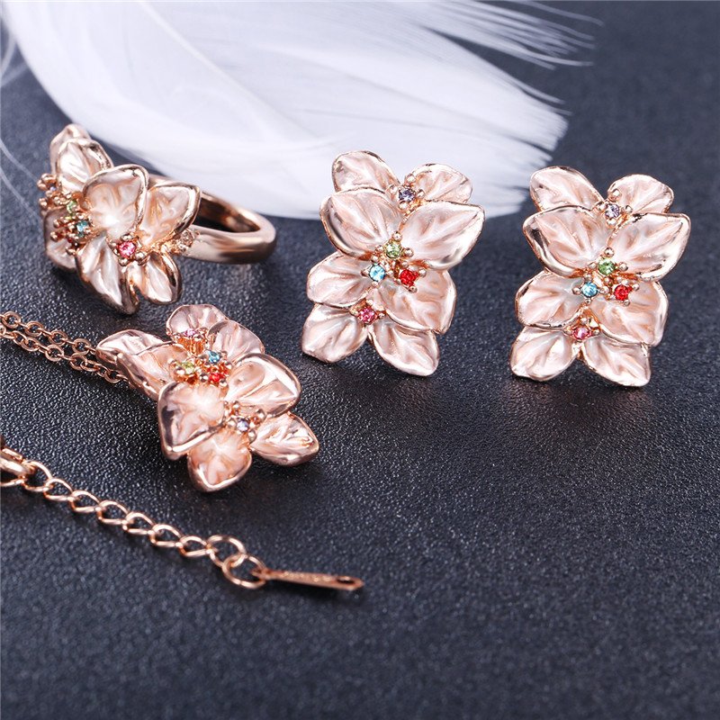 Gold-Tone Floral White Pendant Jewellery Set image 0