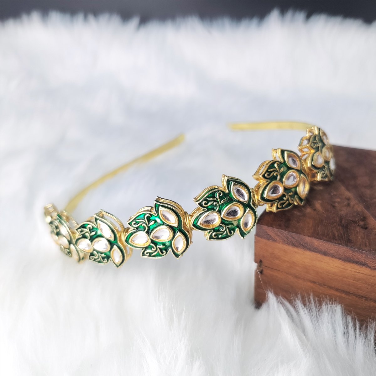 Gold-Plated  Lotus Design Studded Sheeshphool Hairband with Free Brooch Gift image 5