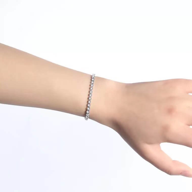 Silver-Plated White Crystal Stones Beaded Bracelet image 1