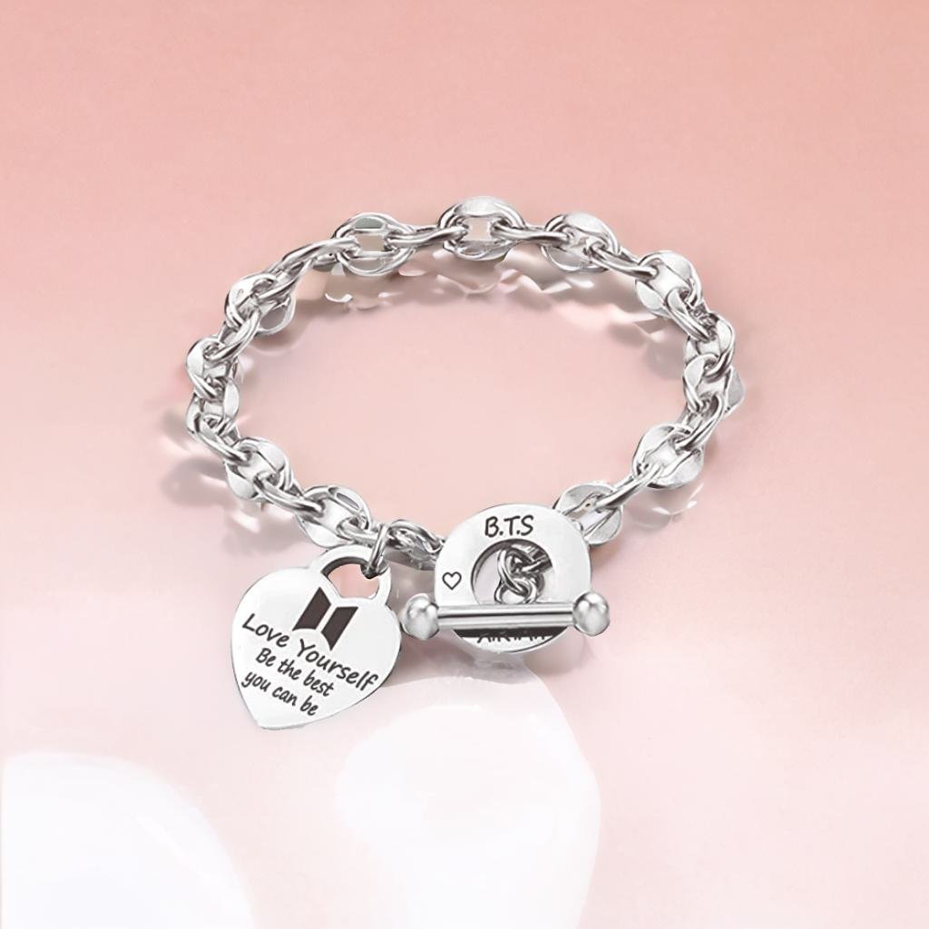 Silver-Plated Heart Lock Link Chain Bracelet for Unisex image 0