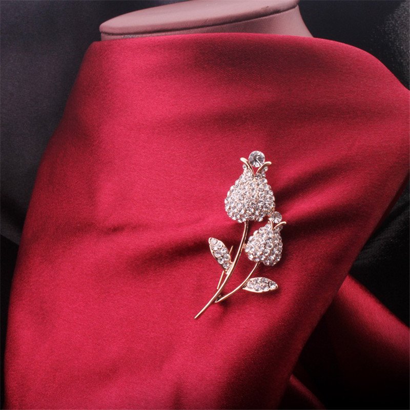 Gold-Plated Crystal Rose-Petals Brooch For Women/Girl's image 1