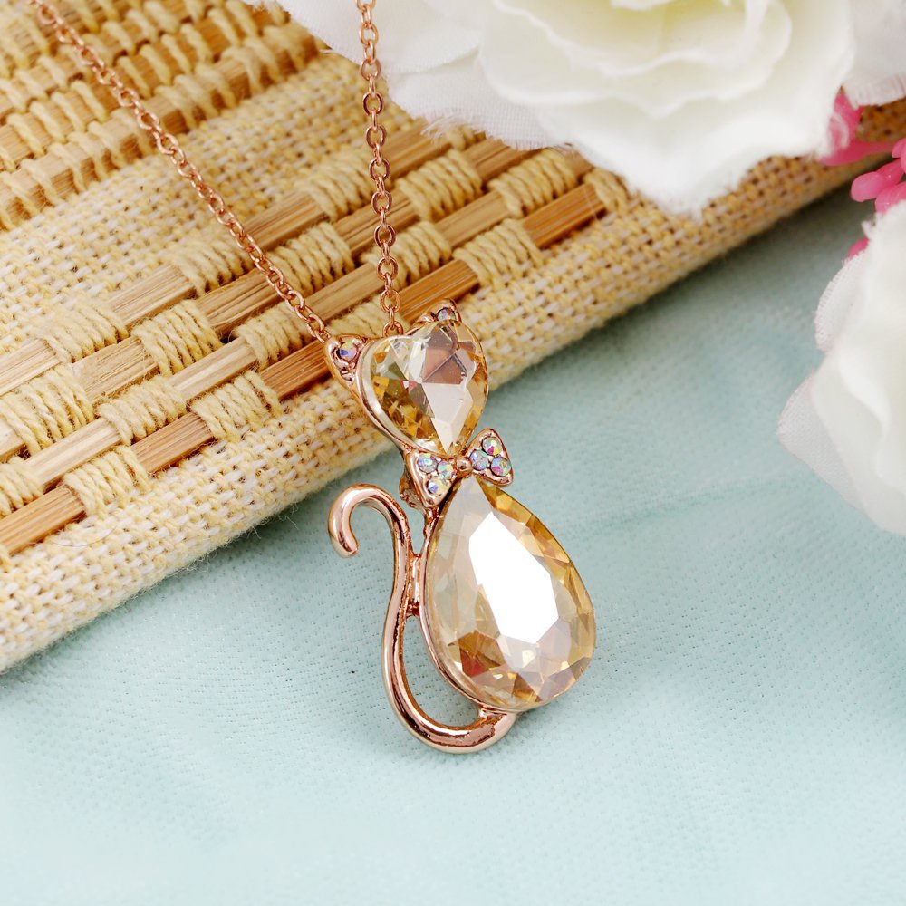 Gold-plated Crystal Cat Pendant Necklace image 2