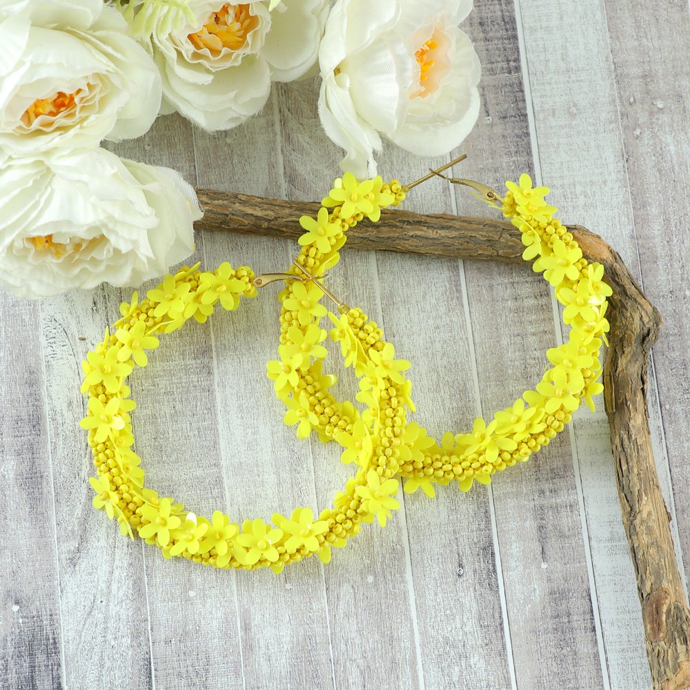 Handcrafted Yellow Floral Beaded Hoop Earrings image 3