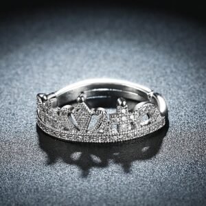 Sparkling Silver-Plated Crystal Studs Crown Finger Ring