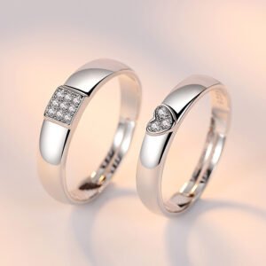 Elegant Unisex Silver-Plated Crystal Heart Stud Ring