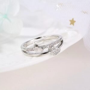 Silver-Plated Heart Crystal Finger Ring
