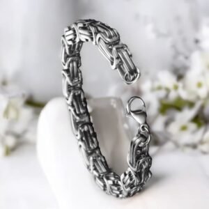 Elegant Oxidized Silver Link Bracelet for Men